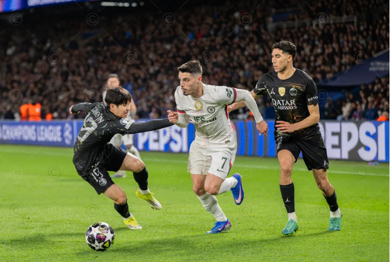 巴萨夏窗边锋新目标：拉什福德优先，内托成备选