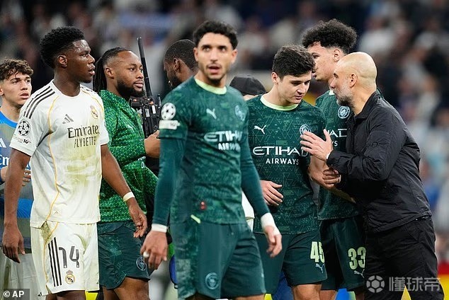 邮报：输球后曼城更衣室一片沉寂，球员们甚至没心情去洗澡